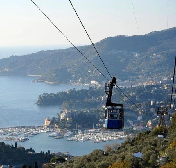 Raggio Di Sole - Pool, Tennis, Parking, Sea View & Relax Rapallo Exterior photo